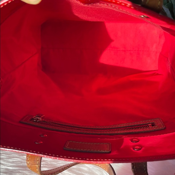 LOUIS VUITTON Monogram Vernis Reade MM Hand Bag Red Rouge - Picture 12 of 17